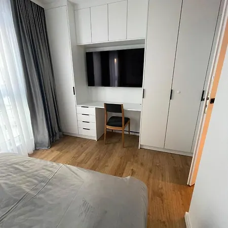 Centrum Wroclawska 아파트